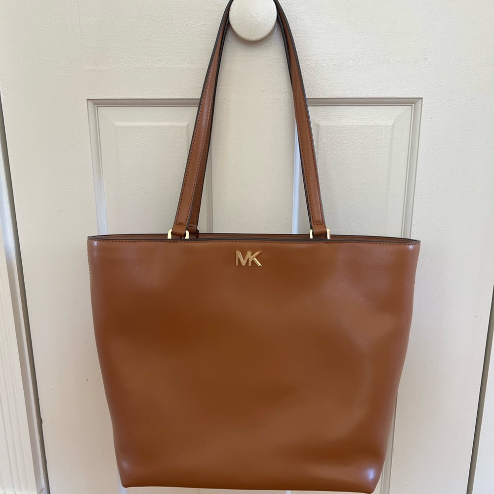 Michael Kors Mott Medium Leather Tote Acorn with Gold hardware